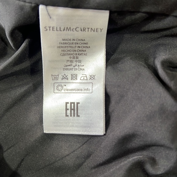 Kids Size 4 Worn Once Still Has Farfetch Tag On. - Picture 4 of 4